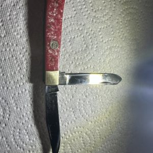 Vintage Bear Cutlery Red Pearl-Style Two-Blade Pocket Knife